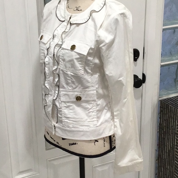 NWOT. MICHAEL KORS Ruffle Zipper Utility Jacket White Button Closure P2P 18.5โ - Picture 6 of 12